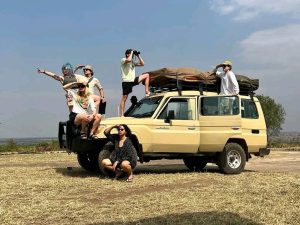 Self-Drive Car Rental in Uganda vs Guided Trips